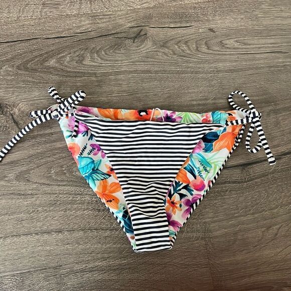 Hot water floral bikini bottom S/P - Picture 3 of 4